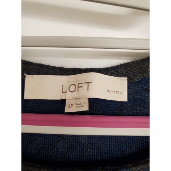 Women's LOFT Gray & Blue Animal Print Knee Length Sweater Dress | Size Petite S - Picture 7 of 8